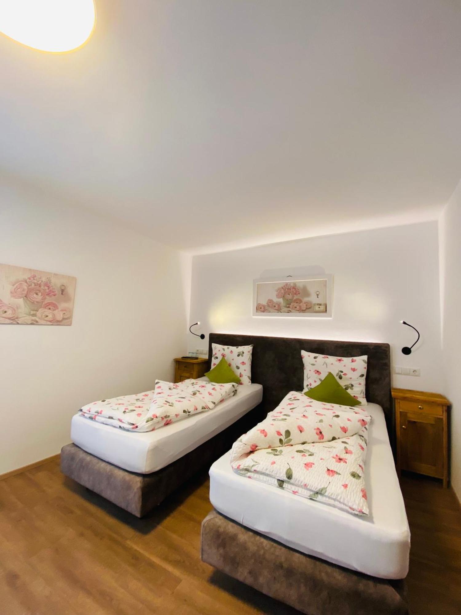Hotel Garni Vinea Montis Termeno Ngoại thất bức ảnh